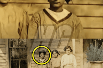 3 Women Pose For a Photo. 100 Years Later, Scientists Zoom In & Are Left Stunned!