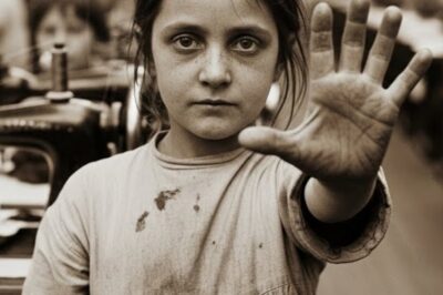 Child Reaches Out Hand in 1911 — What’s on Her Fingertips Shocks Experts